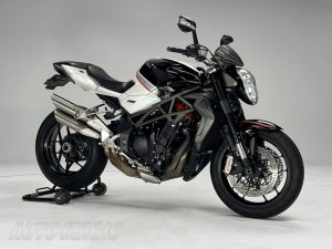 MV AGUSTA ブルターレ1090RR ホワイトⅡ_1
